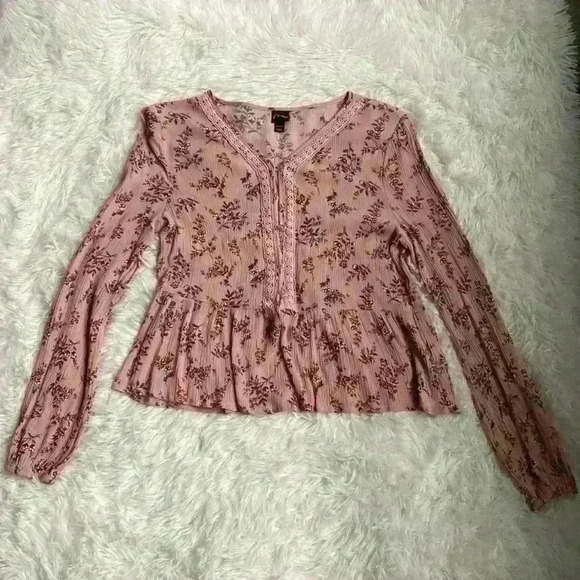 Art class peplum flow shirt. Size XL (14/16) - Picture 1 of 6
